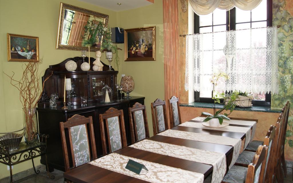 Magnat Hotel Restauracja Brodnica  Exterior photo